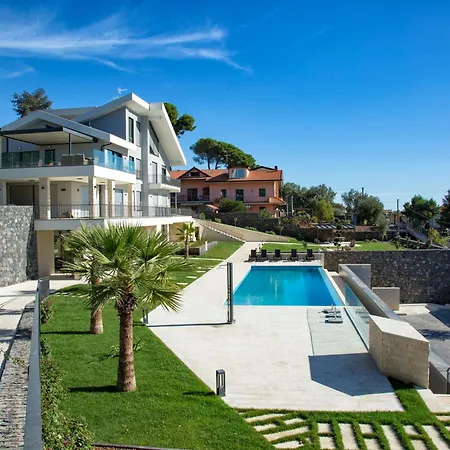 Rita Pool & マスカルチーア