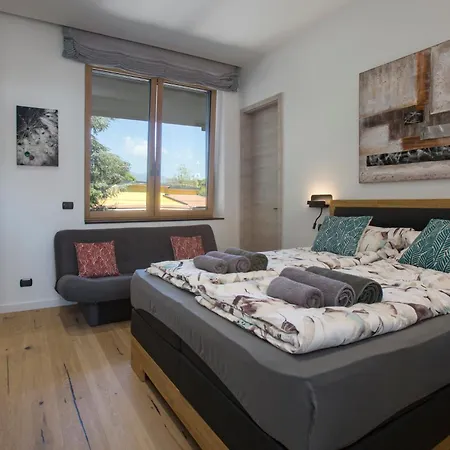 ホームステイ Rita Pool &