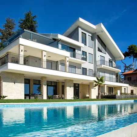 Rita Pool & * マスカルチーア