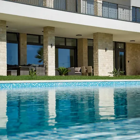 Rita Pool & * マスカルチーア