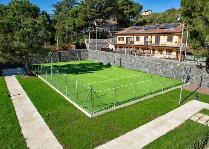 Homestay Rita Pool & Mascalucia